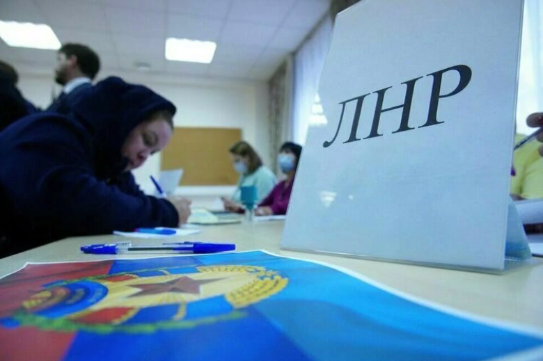 На тимчасово окупованих територіях України провели псевдо 