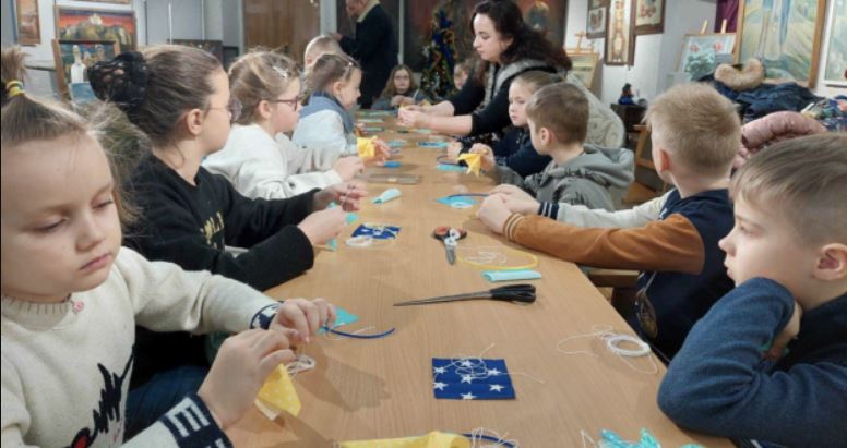 Янголи маленьких рівненчан оберігають захисників під Бахмутом